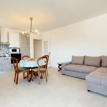Apartament Narcisa Pool - View *