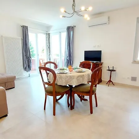 Lägenhet Narcisa View Lake&pool